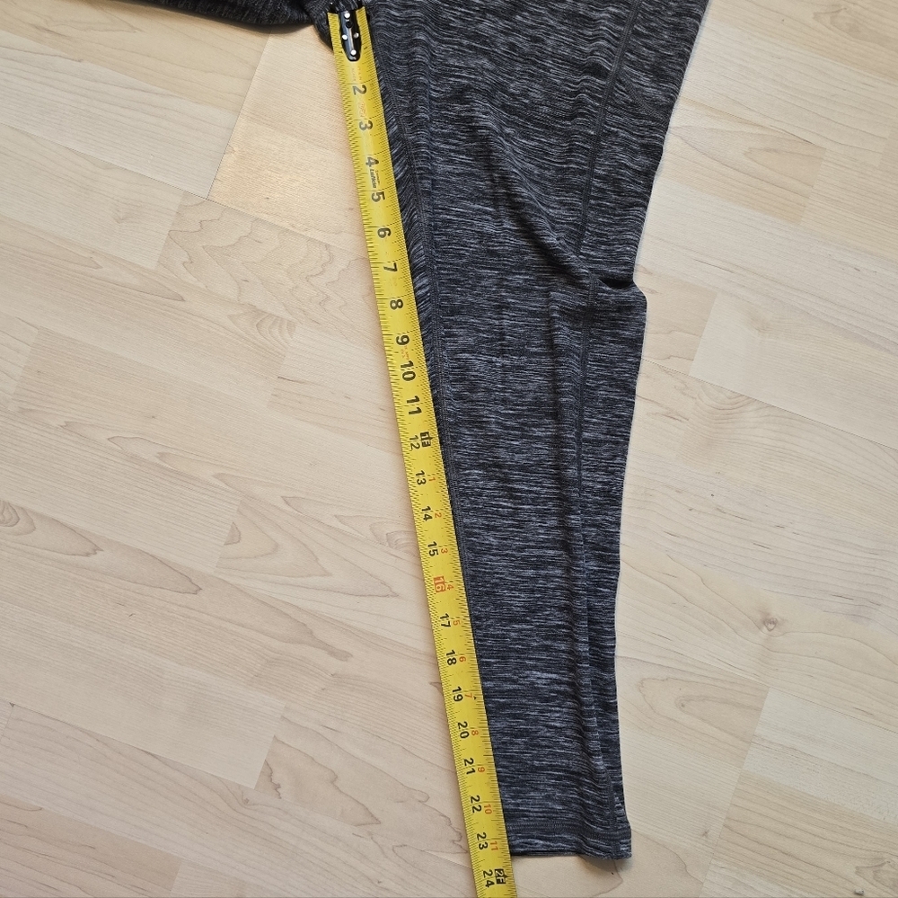 Victoria's Secret Grey Leggings 2 Pairs Size Large - Picture 8 of 11